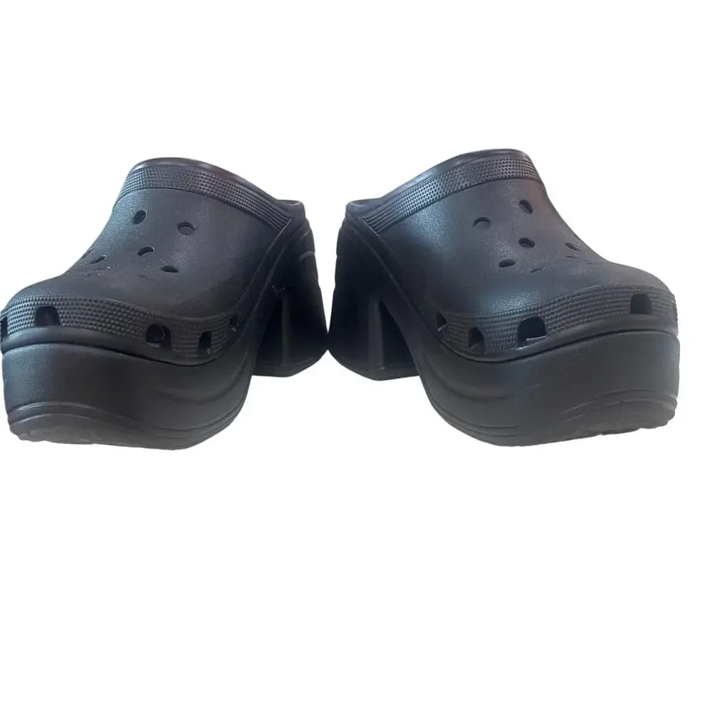 Women’s sz 12 Platform Crocs